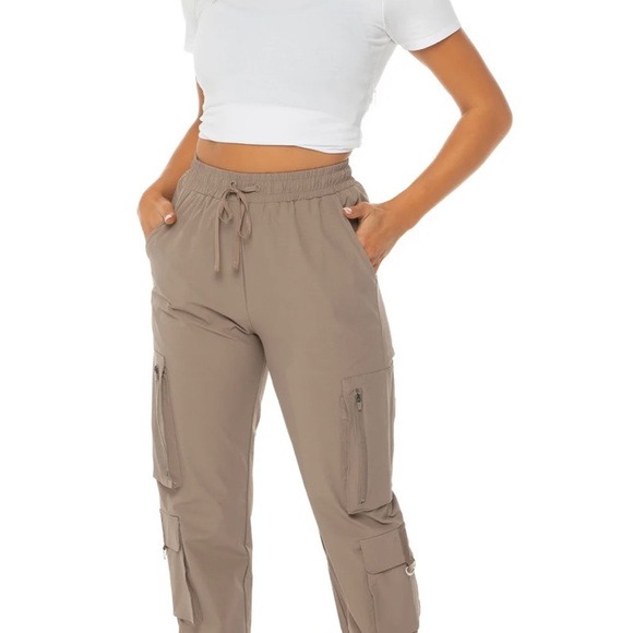 Elite Eleven Utility Cargo Pants - Picture 3 of 11